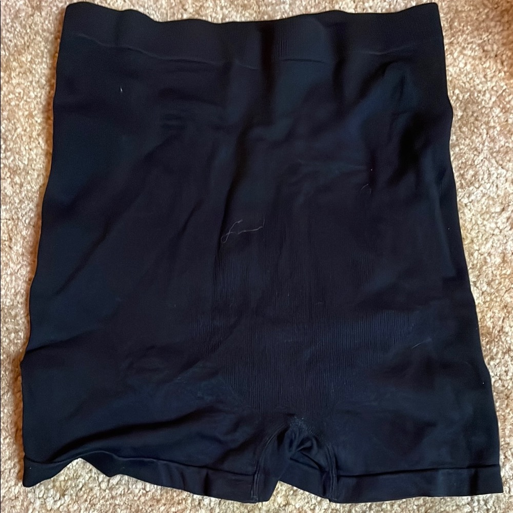 Seamless Black Shapewear Shorts by Fit xl